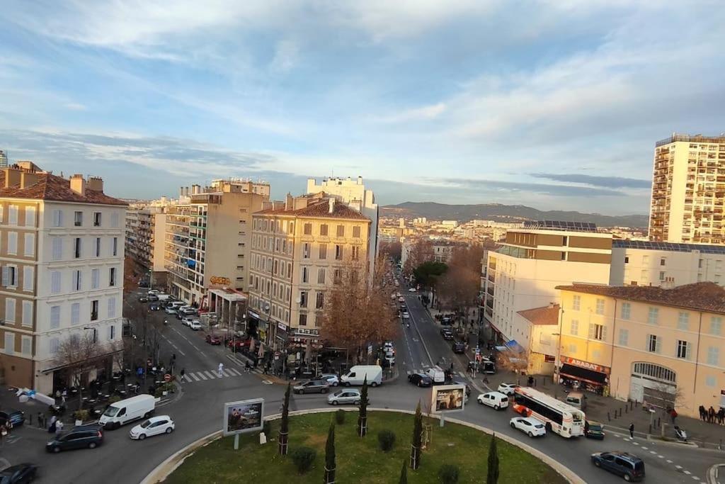 Vue Mer Et Et Notre Dame Centre Ville Avec Balcon Et Parking Marsilia Exterior foto
